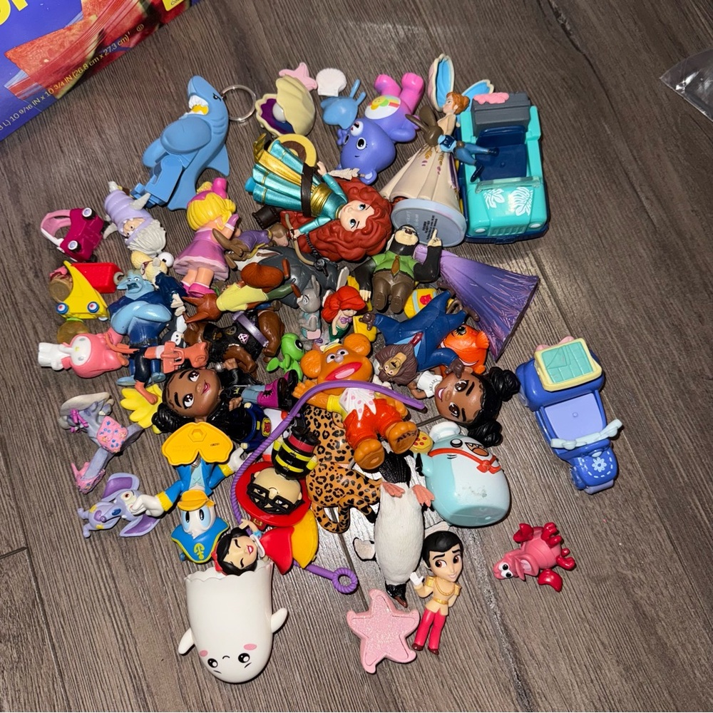 SOLD📦Toy bundle